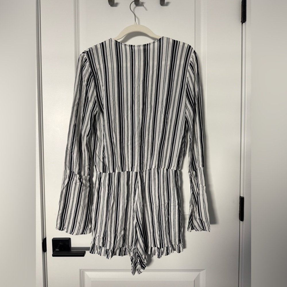 striped romper - Picture 2 of 2